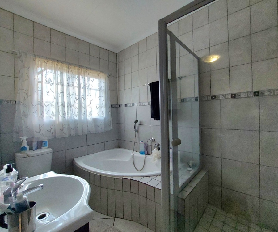 3 Bedroom Property for Sale in Brits North West